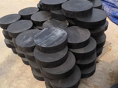 东宁市板式橡胶支座由若干层橡胶片与薄钢板经加压硫化